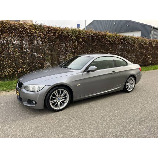 BMW 3-SERIE coupe